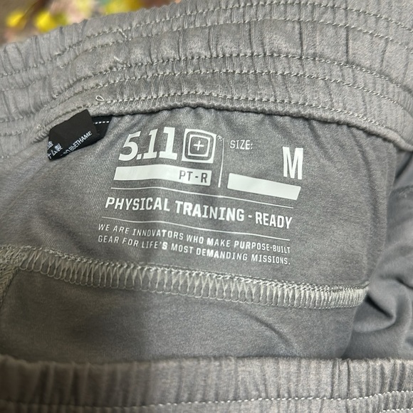 EUC 5.11 Tactical Men’s Physical Training Ready Gray Athletic Joggers Medium - Picture 7 of 7
